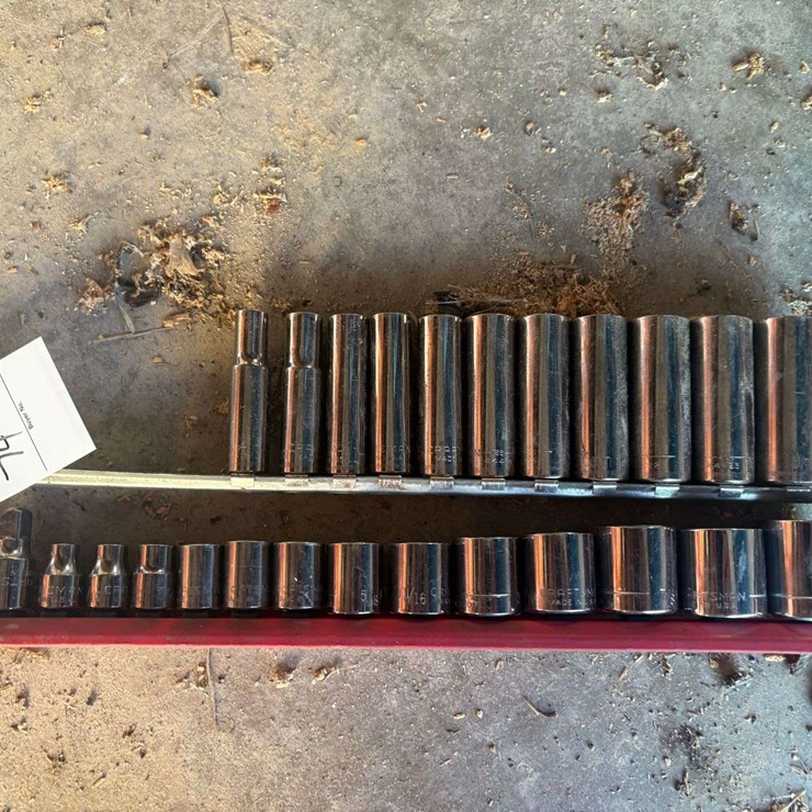 Craftsman 3/8'' Deep well Metric and Standard