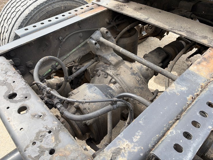 2013-international-prostar-image-6