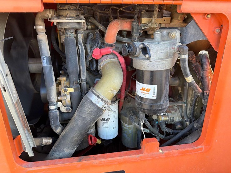 2016-sky-trak-6036-image-12