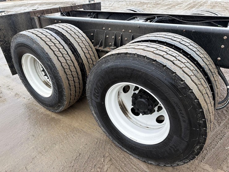 2024-dennis-eagle-proview-image-10