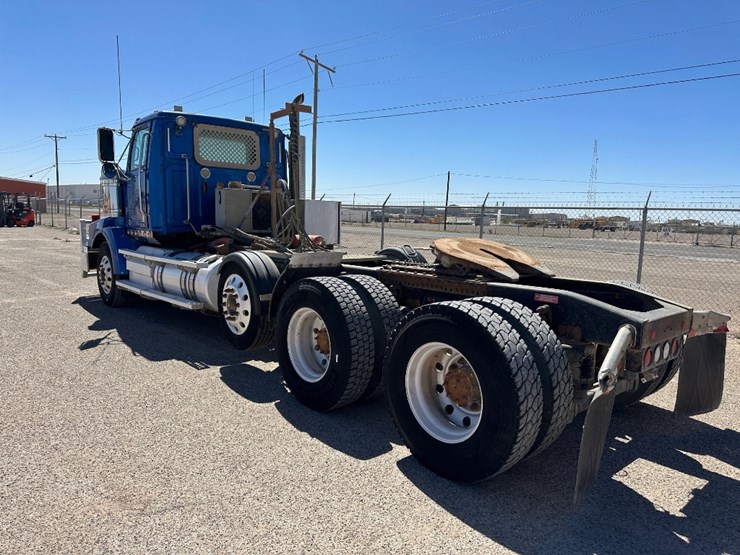2020-western-star-4900-image-8