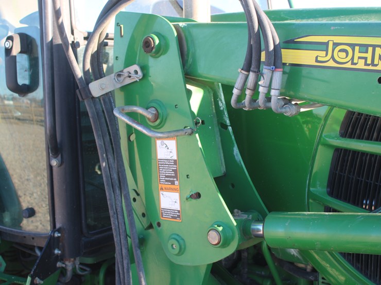 2011-john-deere-6115d-image-42