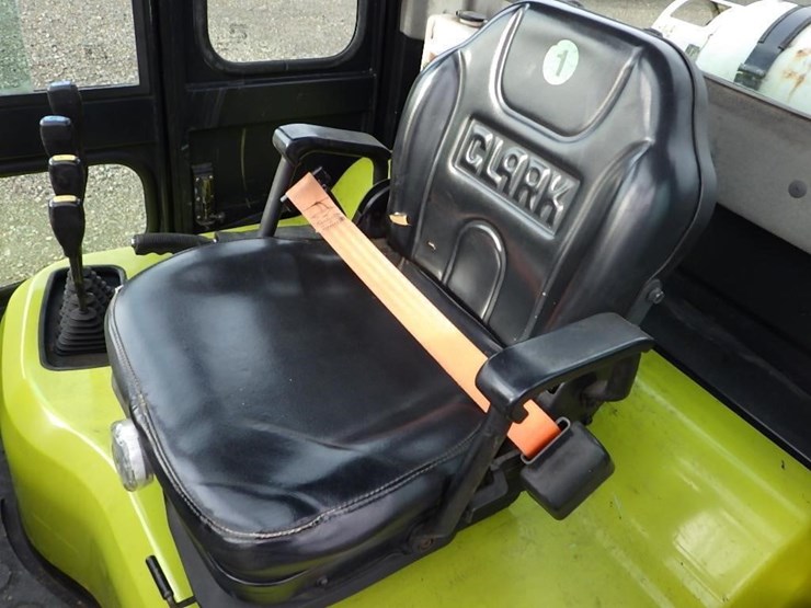 clark-c45-forklift-image-32