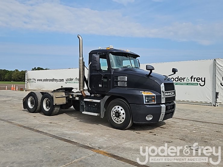 2020-mack-mack-anthem-t64-6x4-truck-tractor,-day-cab,-mp-7-425hp-diesel-engine,-automatic-m-drive-transmission-image-7