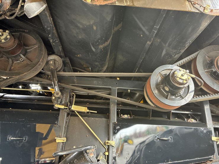 2009-new-holland-cr9060-image-73