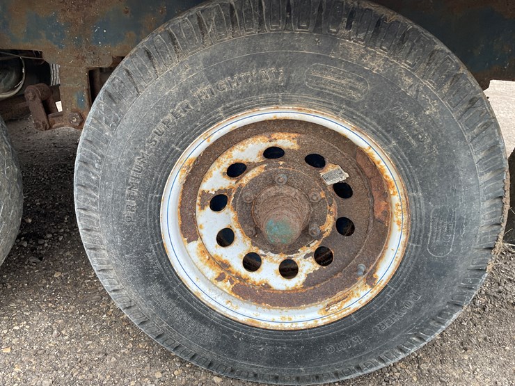 #3050-•-18'-gooseneck-trailer-(no-title)-image-9