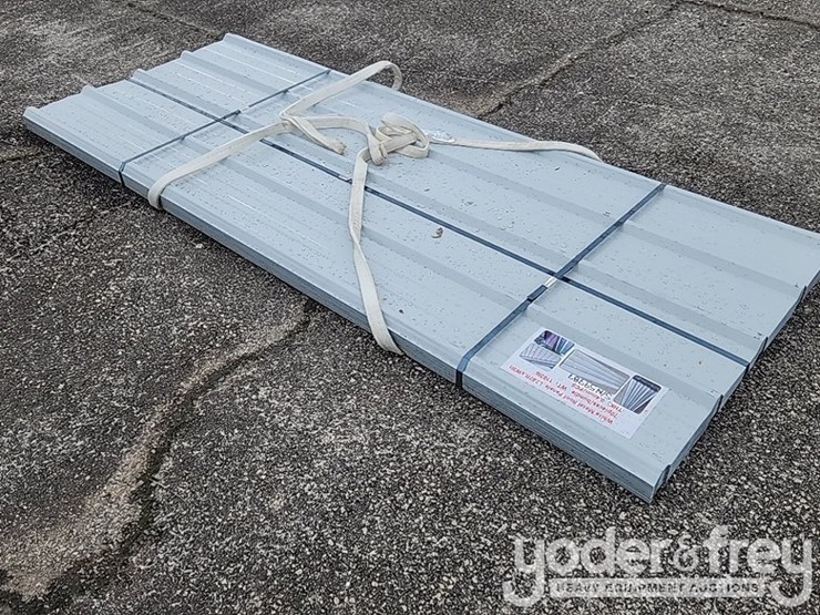 unused-white-metal-roof-panels-8'-x-3'-(70-of)-image-2