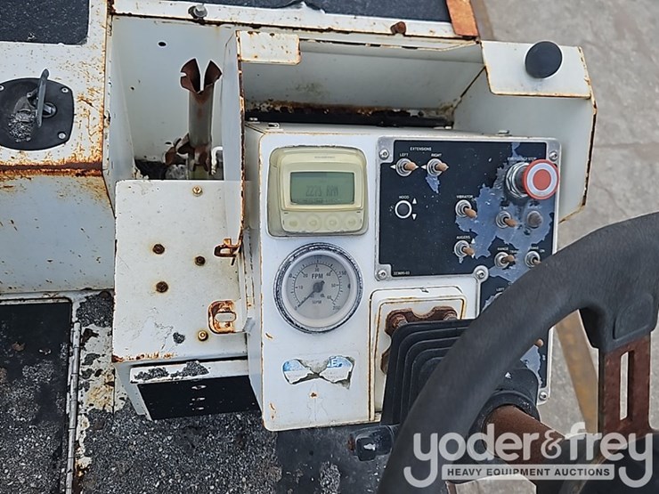 2012-roadtec-rp170-image-35