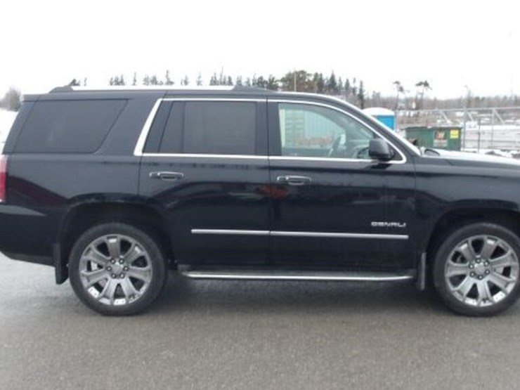 2016-gmc-yukon-denali-image-4