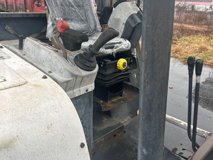 2000-bobcat-334c-image-18