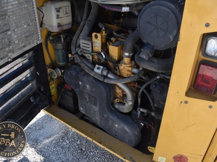 2017-caterpillar-289d-image-35