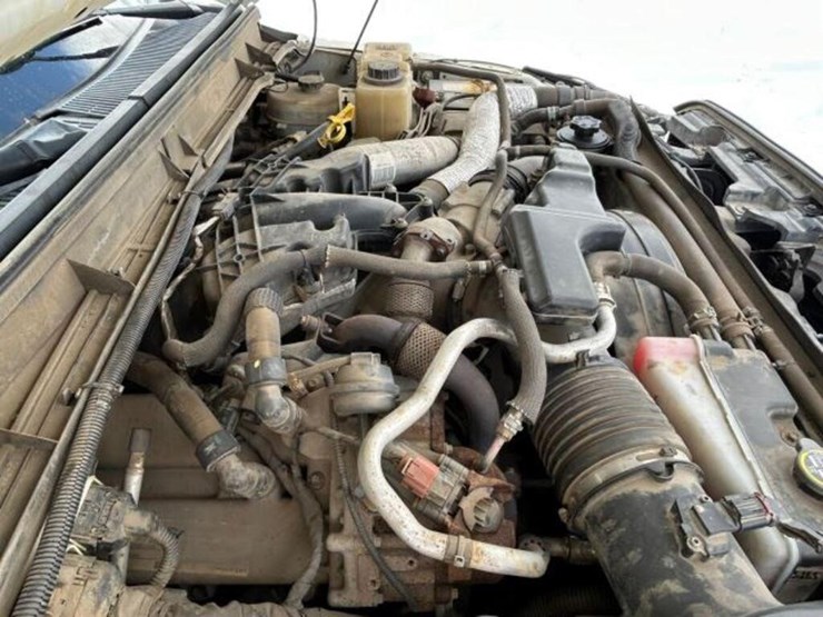 2015-ford-f550-xl-image-29