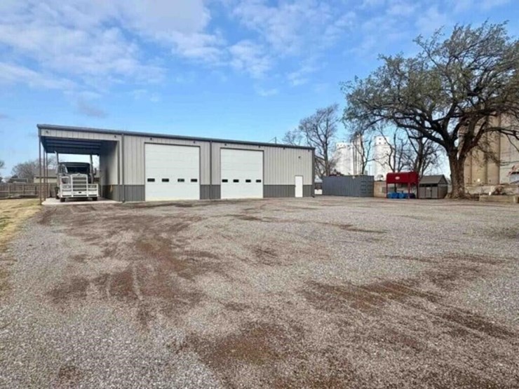 2023---40'x60'-steel-built-shop---carrier-ok-image-2