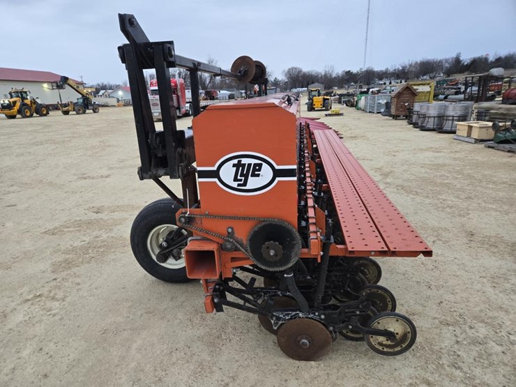 tye-series-v-image-8