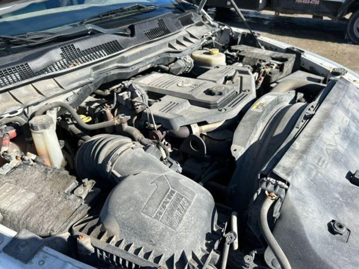 2018-dodge-2500-image-25