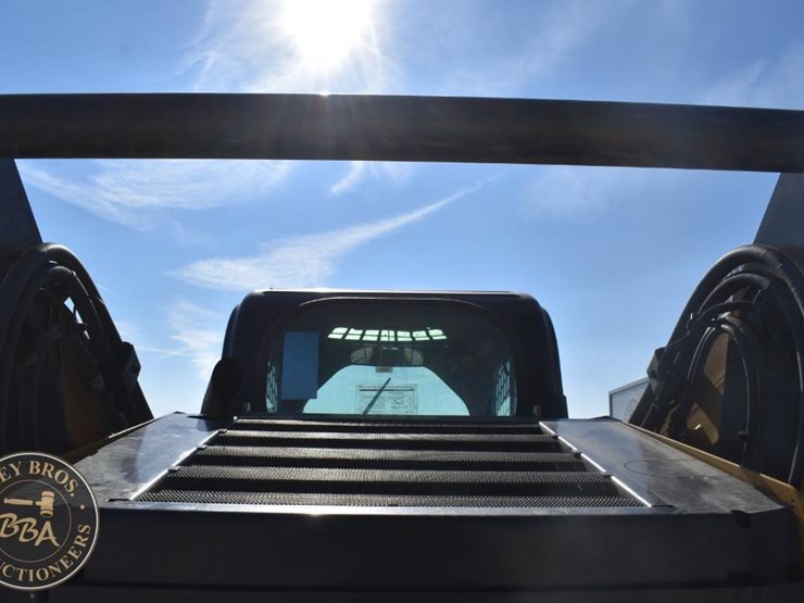 2017-caterpillar-289d-image-33