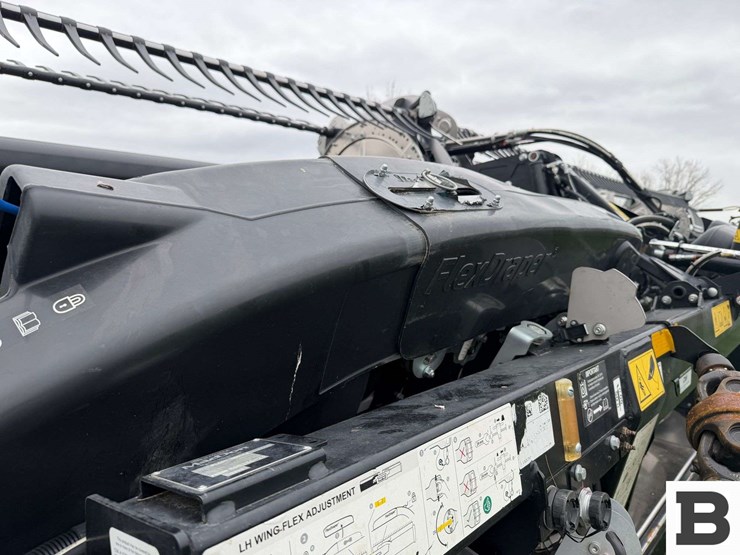 2023-mac-don-fd240-image-26