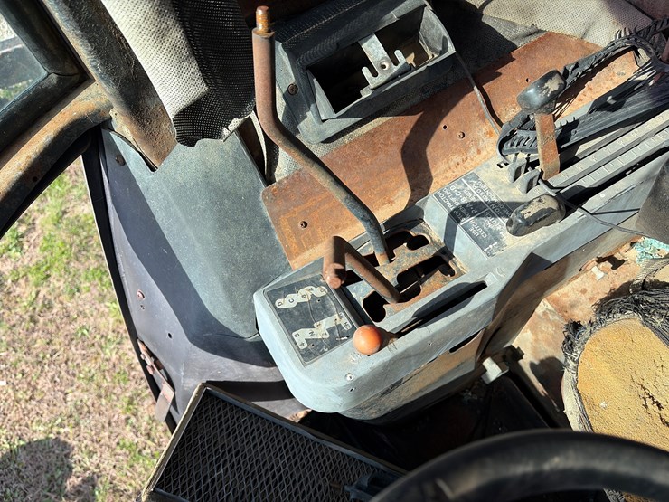 john-deere-4040-image-17