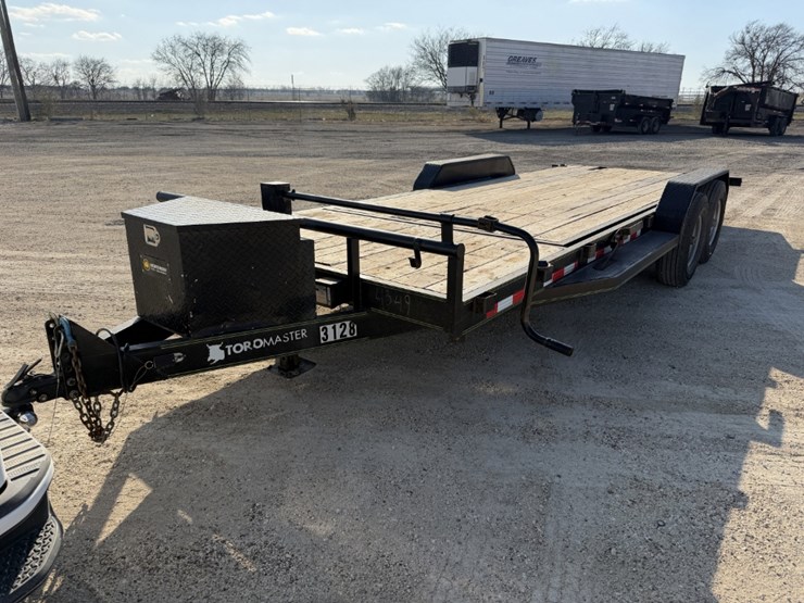 2021-toro-trailer-image-1