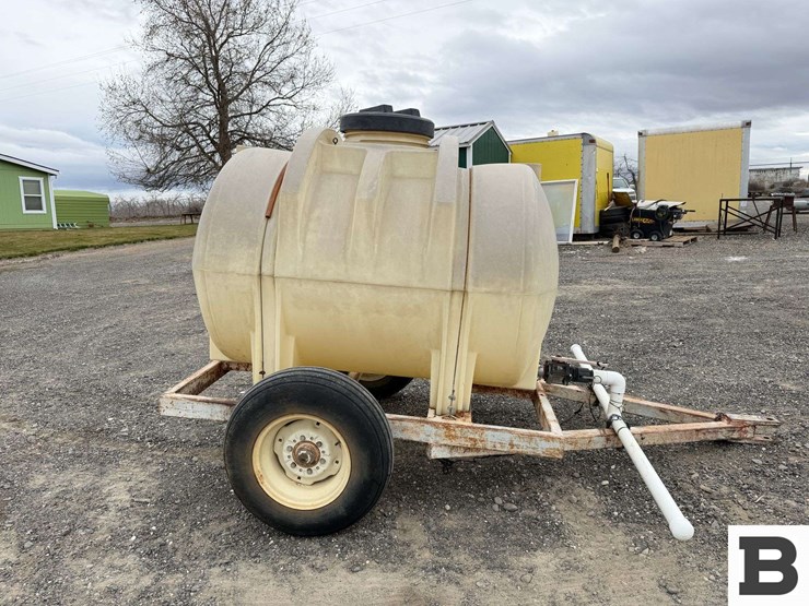 chemigation-trailer-w/-custom-applicator-image-6