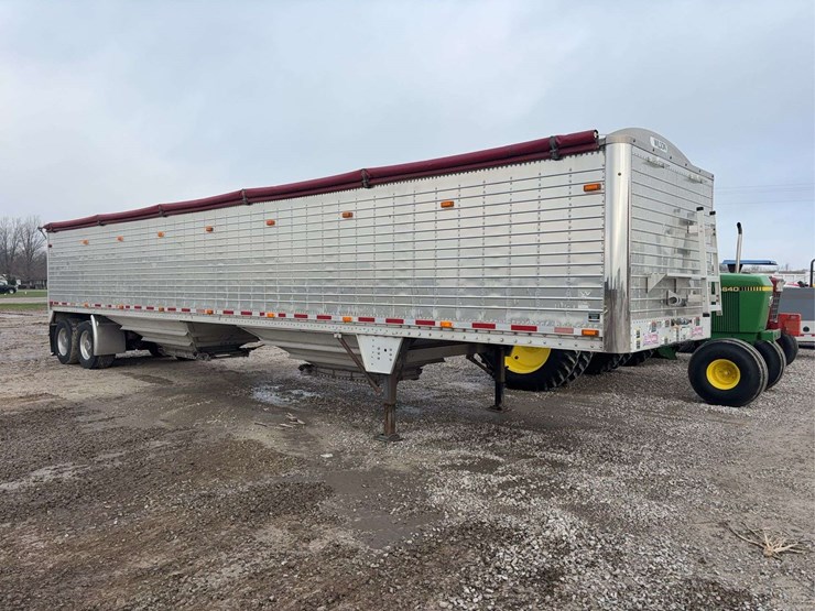 2009-wilson-hopper-bottom-image-2