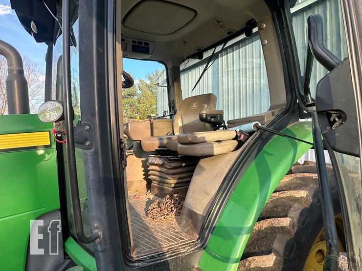 john-deere-8260r-image-14