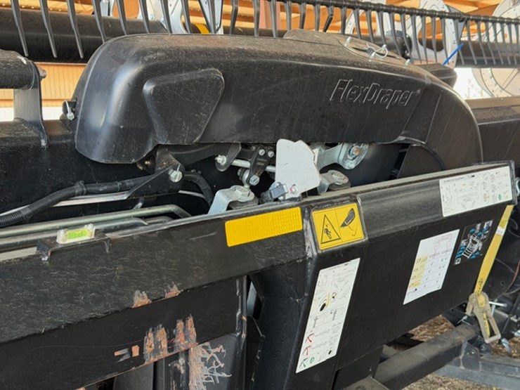 2023-mac-don-fd240-image-14