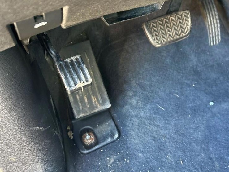 2012-gmc-acadia-slt-image-44