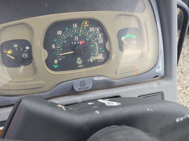 2003-ford-tractor-image-9