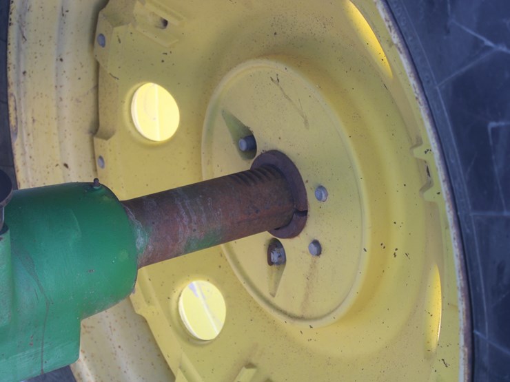 2004-john-deere-7320-image-41