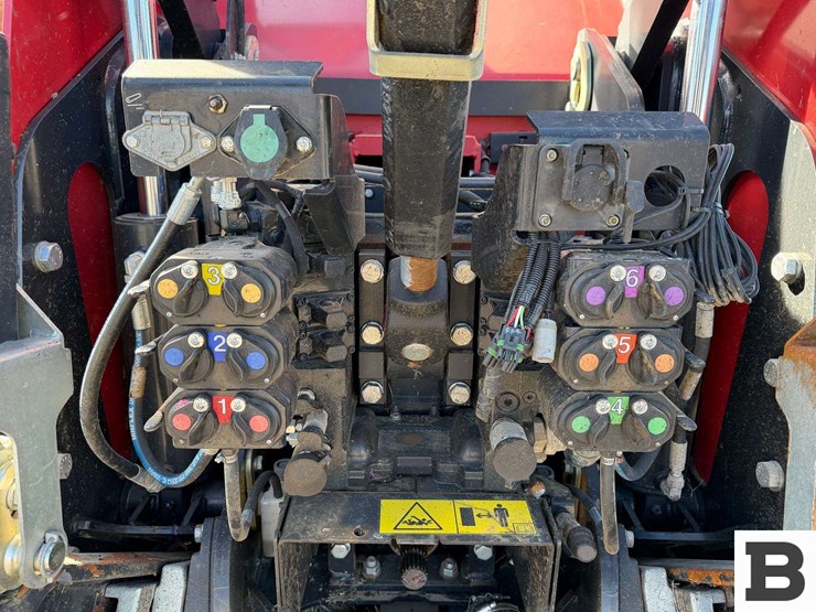 2024-case-ih-525-image-66