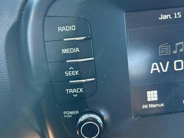 2019-kia-soul-4dr-hatchback-image-32