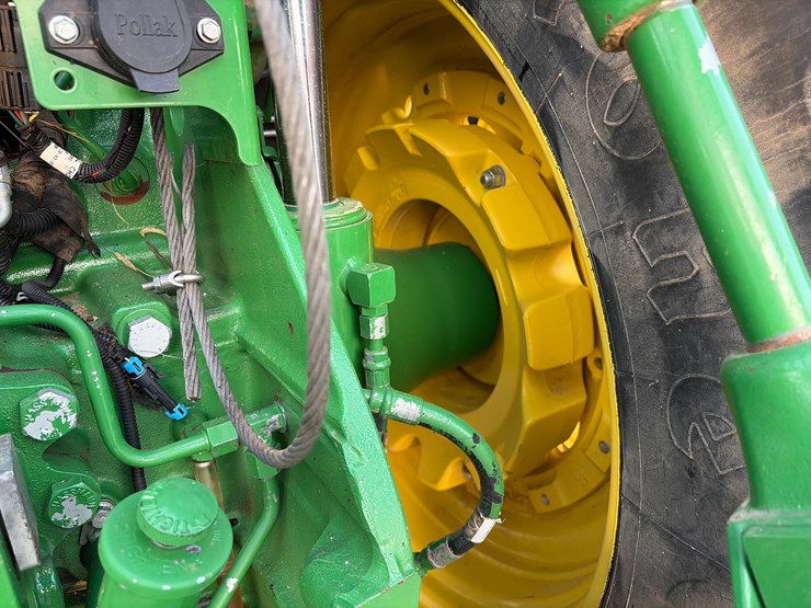 2018-john-deere-8245r-image-16