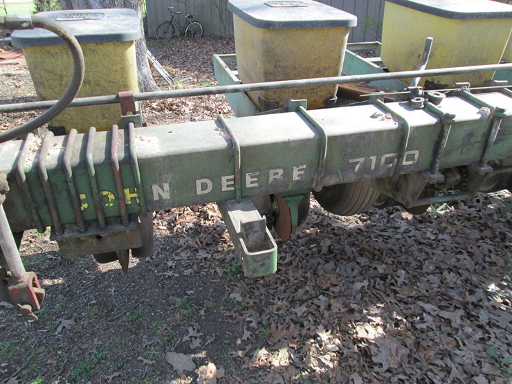 john-deere-7100-image-14