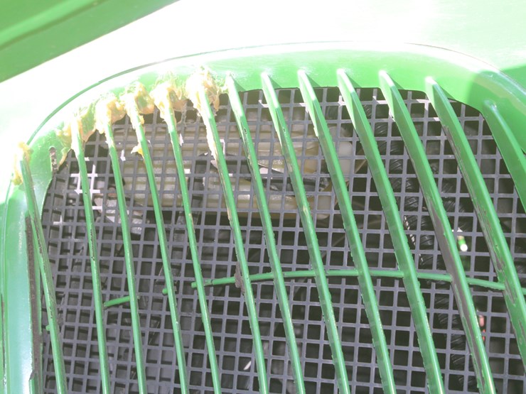 2004-john-deere-7320-image-61