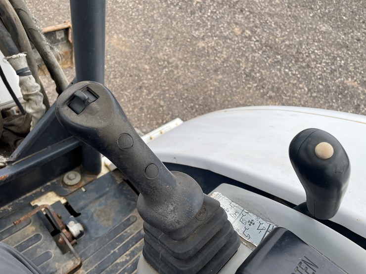 2006-bobcat-331g-image-30