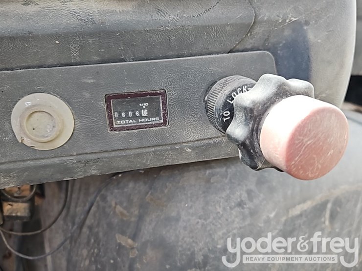 1995-ford-l8000-image-38