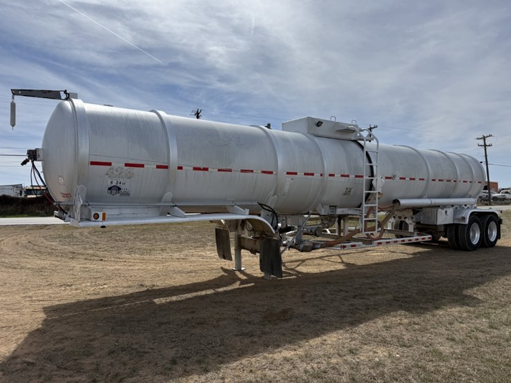 2007-heil-trailer-image-1