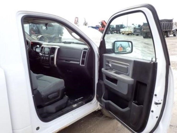 2018-dodge-ram-1500-image-27