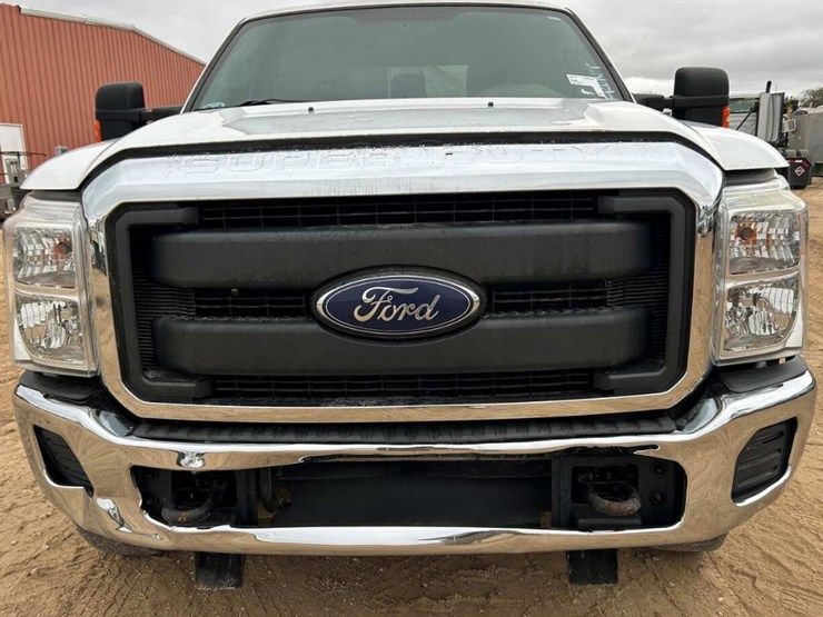 2016-ford-f250-xl-image-2