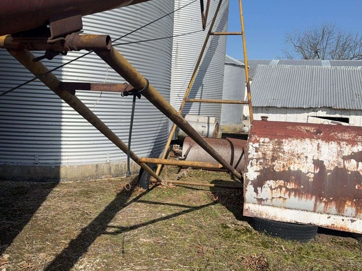 hutchinson-8x57-image-6