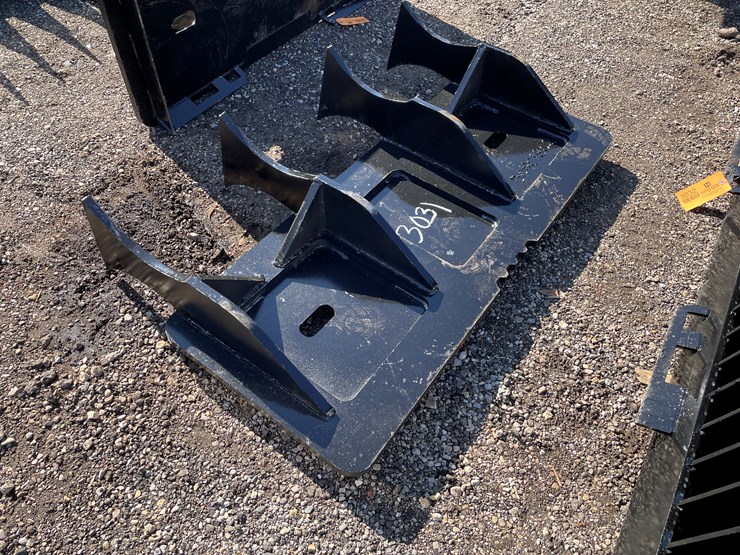 #3031-•-skid-steer-drag-ripper-attachment-image-2