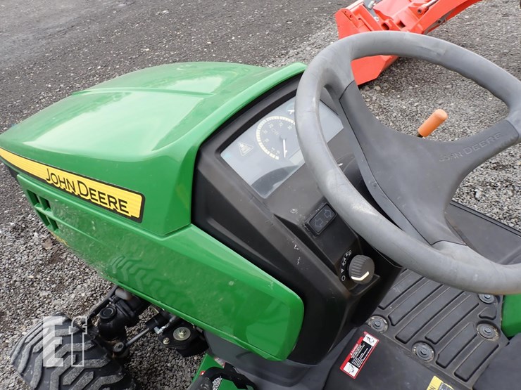 2017-john-deere-1023e-image-14