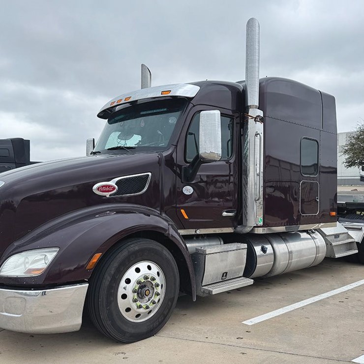 2020 PETERBILT 579