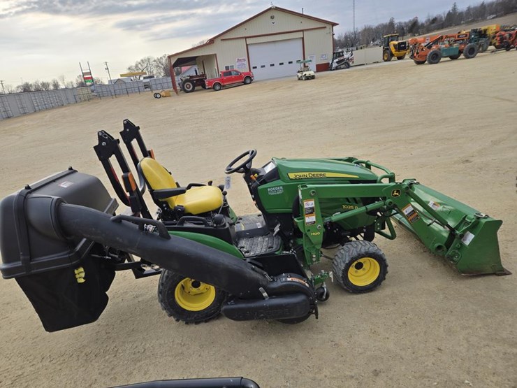 john-deere-1025r-image-13