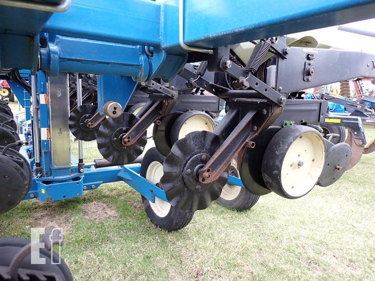kinze-2600-image-10