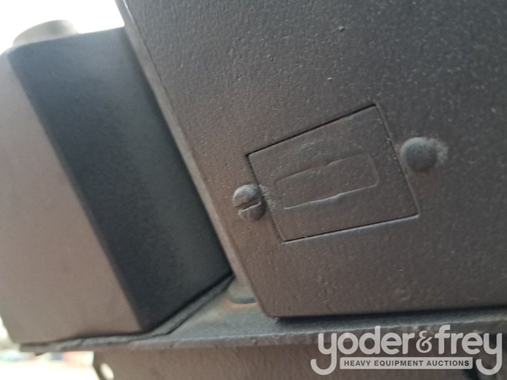 benford-6-ton-swivel-skip-dumper,-roll-bar-image-42