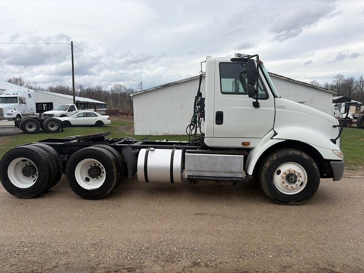 2015-international-transtar-8600-image-4