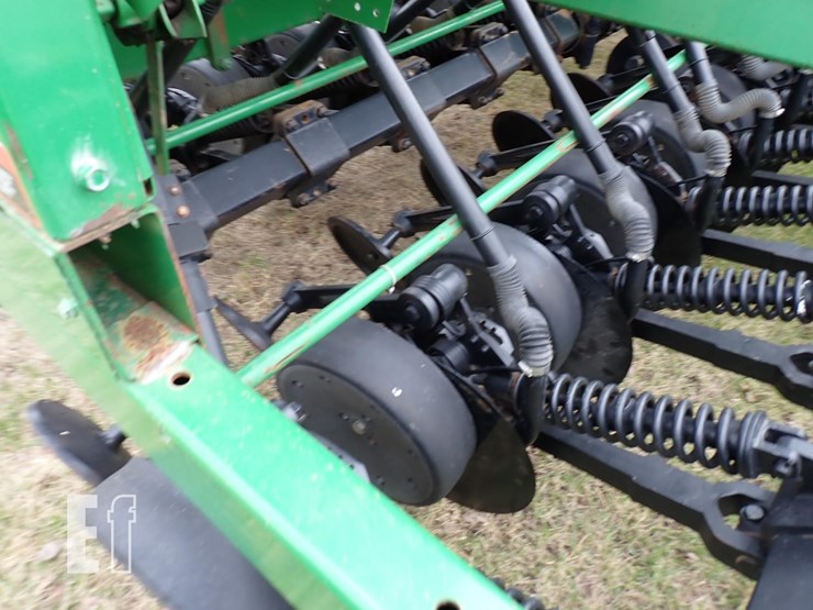 2021-john-deere-1560-image-5