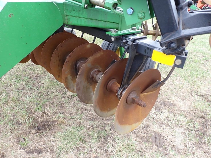 john-deere-630-image-16